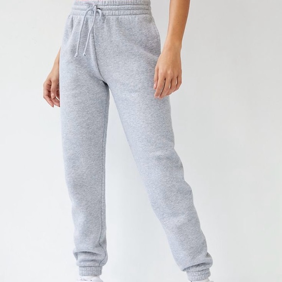 Aritzia TNA | Perfect Sweatpants | Small - Picture 1 of 4
